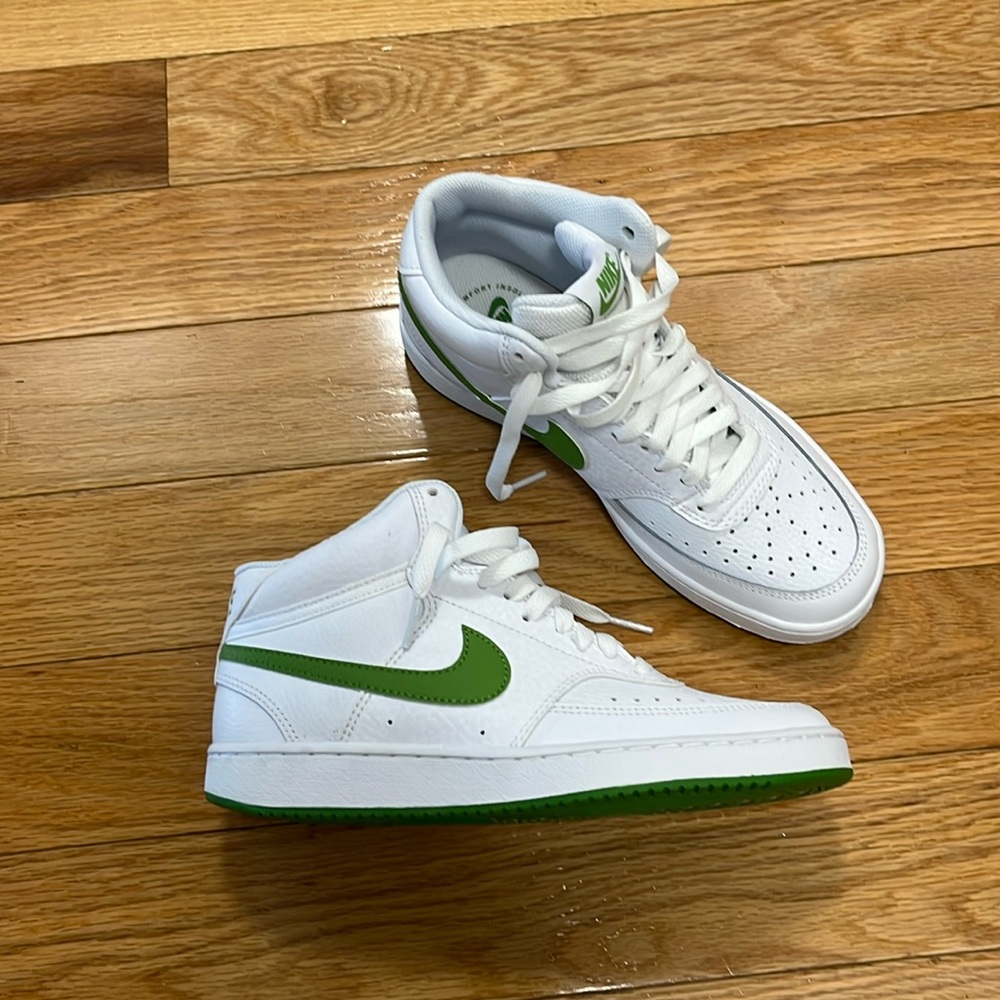 Nike court division mid sneakers size 7.5